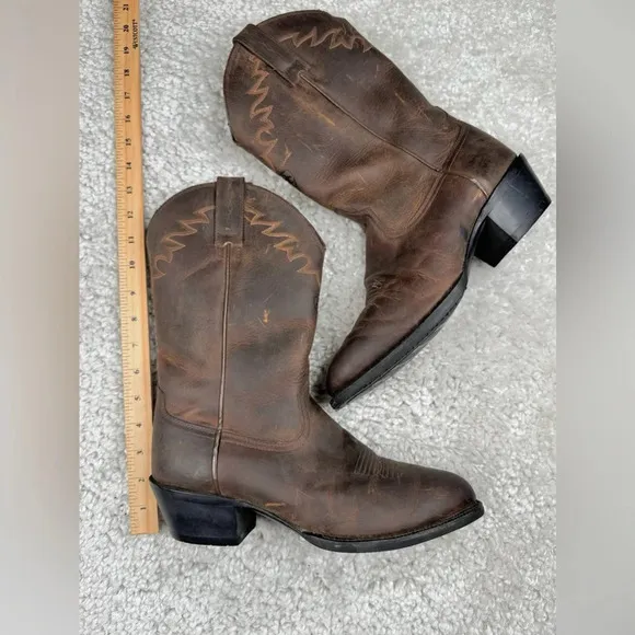 ARIAT Men’s Sedona Western Boots. Leather Cowboy Boots Rounded Toe Wide 9EE