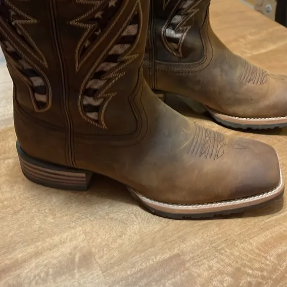 Ariat Men’s Square toe boots