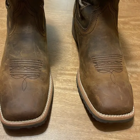 Ariat Men’s Square toe boots