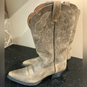 Ariat Women’s Western Boots Sz 6