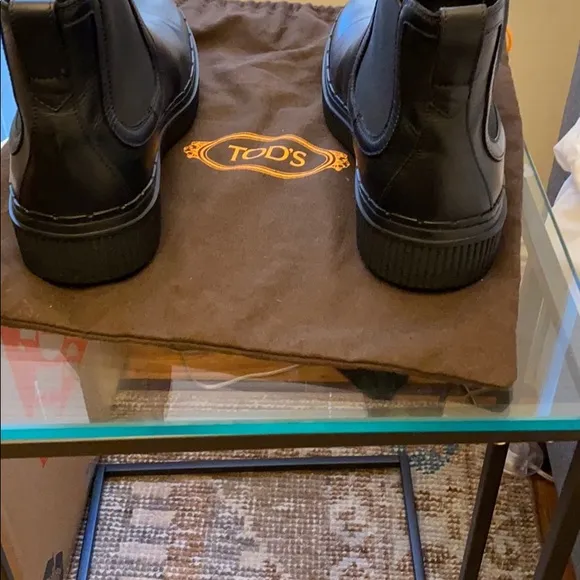 Authentic Tod’s Men’s Black Boots