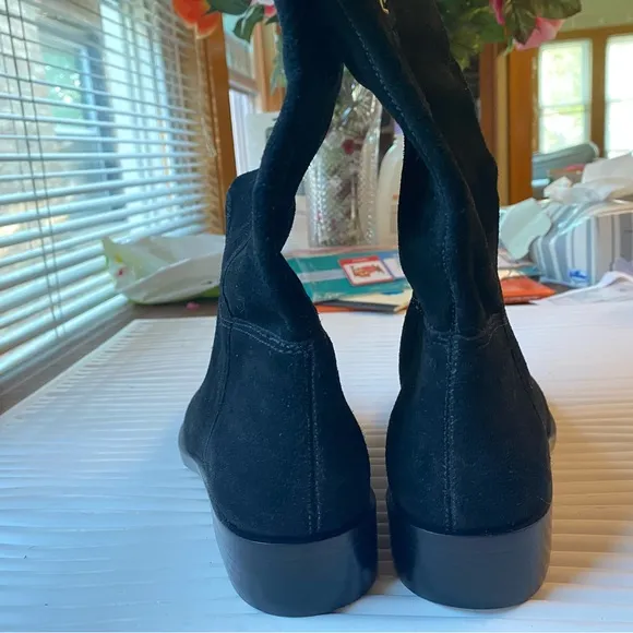 Barb Boot (Women) larroude size 7