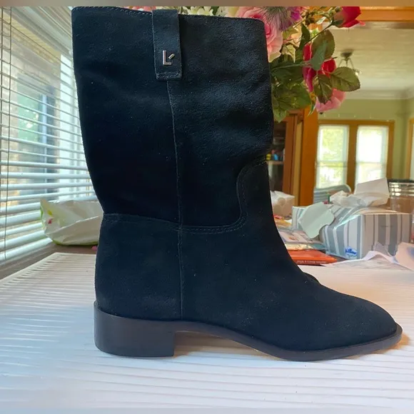 Barb Boot (Women) larroude size 7