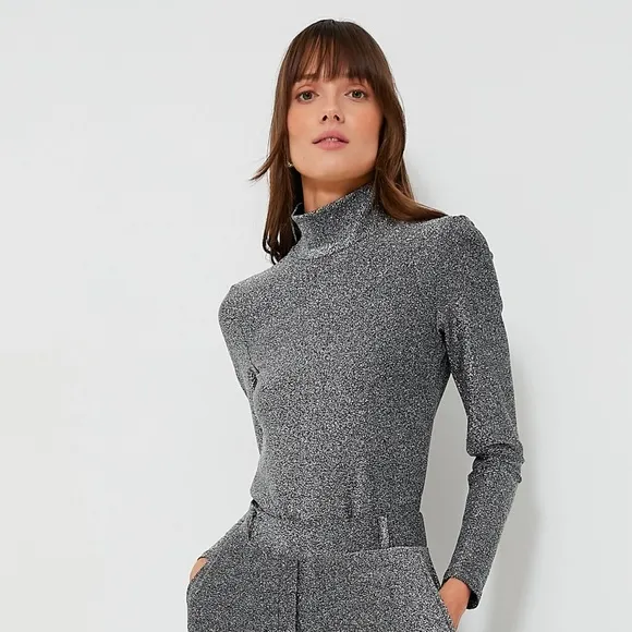Baum und Pderdgarten Jacka Shimmer Gray Turtleneck