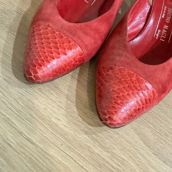 BBRUNO MAGLI Red VTG Pumps SZ 9 AA Cap Toe Slingback Heels Suede Snake Embossed