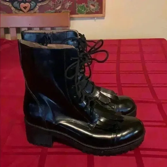 BC footwear women’s boots.