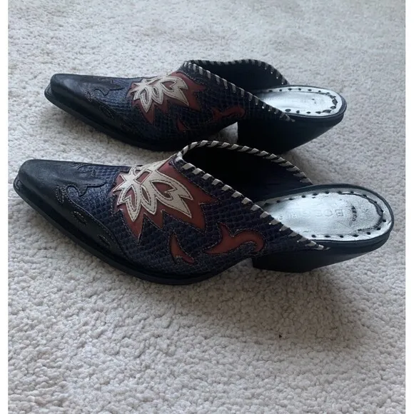 BCBGirls Leather Pointed Toe Western Mule Clogs Sz 7. Blue/Red/Black