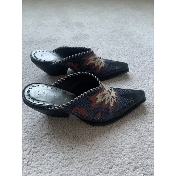 BCBGirls Leather Pointed Toe Western Mule Clogs Sz 7. Blue/Red/Black