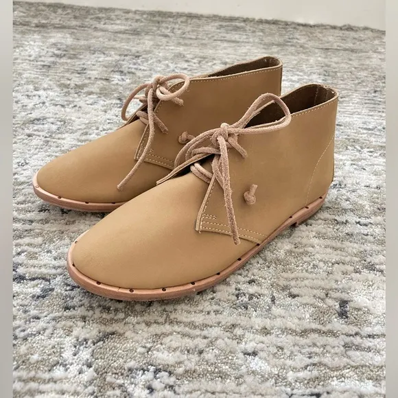BEEK Bunting Chukka Boots Womens Size 7.5 Lace up Leather Suede