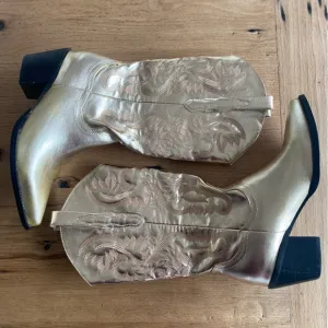 Bellini‎ Danilo Italian Western Metallic Gold Boots Women’s 8 NWOT