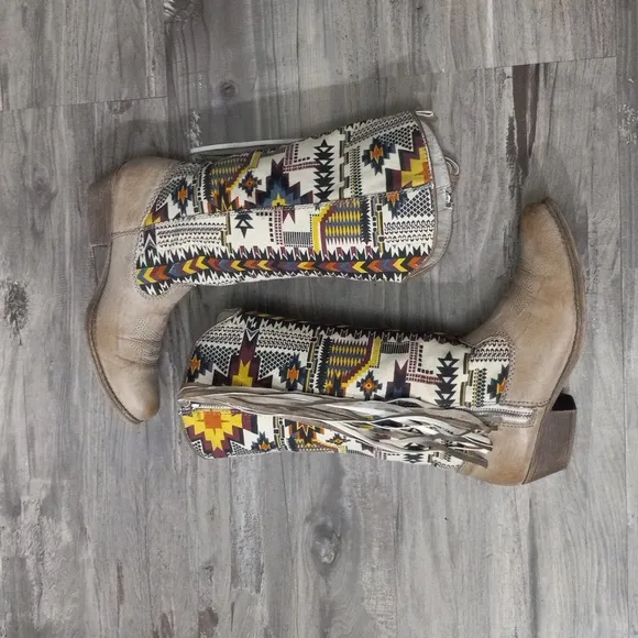 Big Buddha  Tribal Print  Tassel Caboy Boots Multi / Black Sz 9