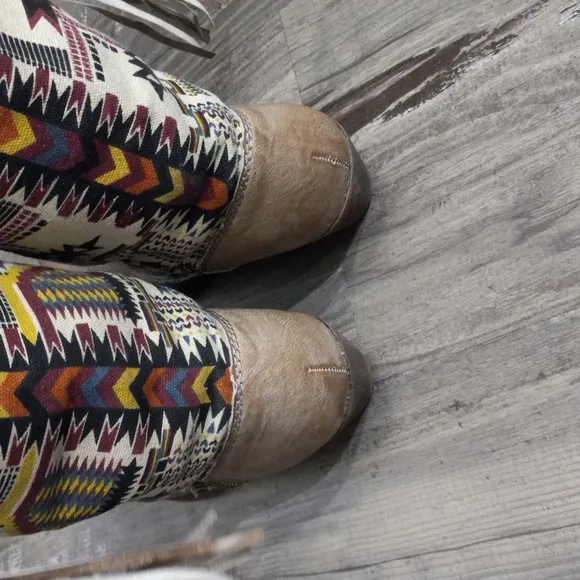 Big Buddha  Tribal Print  Tassel Caboy Boots Multi / Black Sz 9