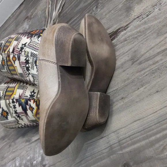 Big Buddha  Tribal Print  Tassel Caboy Boots Multi / Black Sz 9
