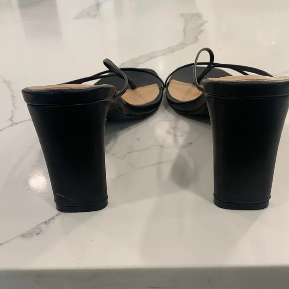 Billini Strappy Mules Shoes Chantel Black. Size 10