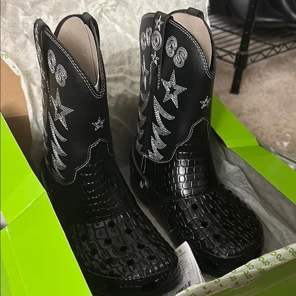 Black Croc-Embossed Cowboy Boots CROCS, Size Men’s 6 or Women’s 8