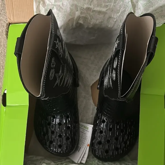 Black Croc-Embossed Cowboy Boots CROCS, Size Men’s 6 or Women’s 8