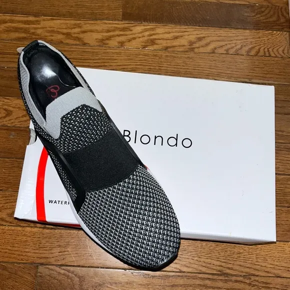Blondo Men’s Black &amp; Gray Ezra Waterproof Knit Slip-On Shoes Size 11 Sneakers