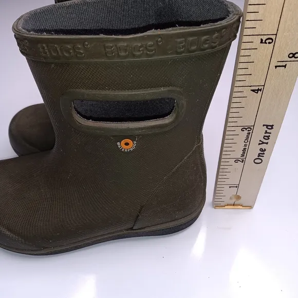 Bogs Green Rain &amp; Snow Boots with Durable Rubber Sole