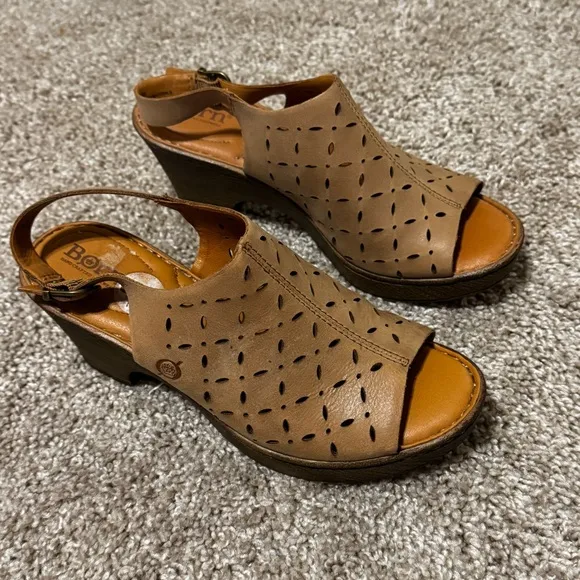 Born Diamond Leather Slingback Wood Clogs Open Toe Sandals Womens Shoes sz 8
