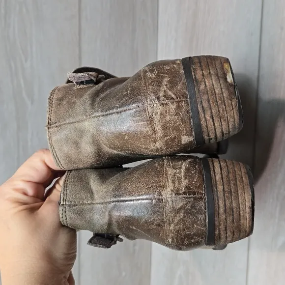 Born Women Jem Ankle Distressed Leather Heels Boots shoes sz 11M