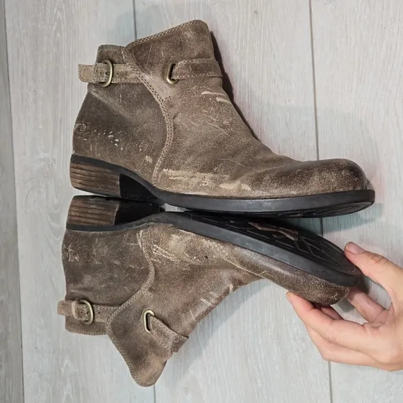 Born Women Jem Ankle Distressed Leather Heels Boots shoes sz 11M