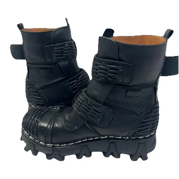Boseton Goth Leather Boots Women’s 10 Men’s 8  Quality Leather Biker