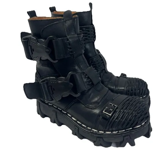 Boseton Goth Leather Boots Women’s 10 Men’s 8  Quality Leather Biker