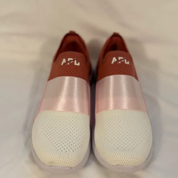 Brand new - APL Women's Cedar/bleached pink/ivory Athletic Shoes