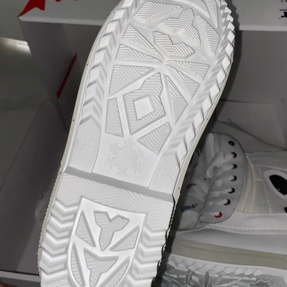 Brand New Pajar Canada white boots