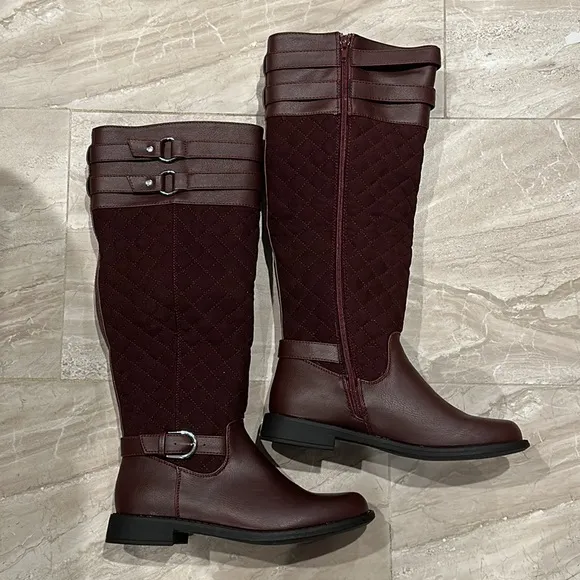 Brand new Shoe dazzle Cheyenne mixed material boots