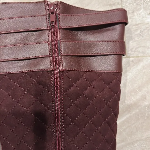 Brand new Shoe dazzle Cheyenne mixed material boots