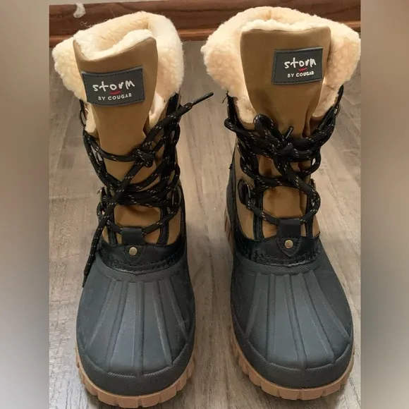 Brand new Storm by Cougar Women Winter Snow Boots.