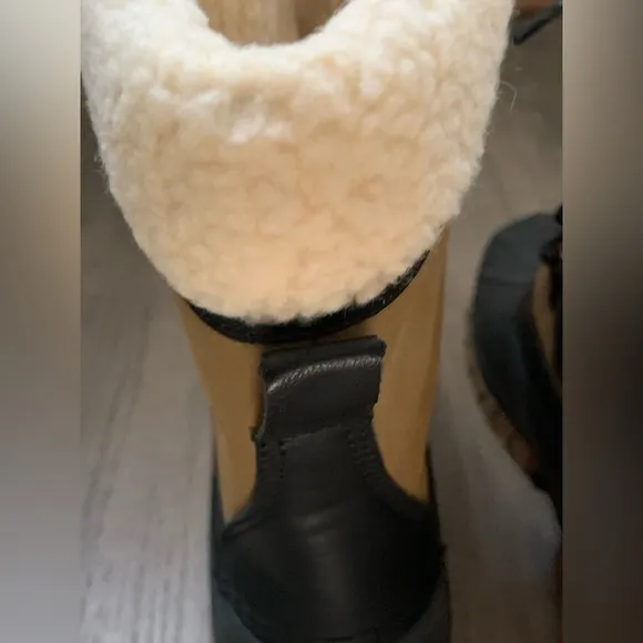 Brand new Storm by Cougar Women Winter Snow Boots.
