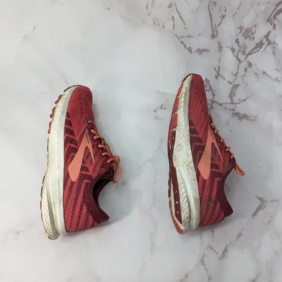 Brooks Launch 6 Womens 8.5 Red Pink Energize Neutral Shoes Sneaker Hiking