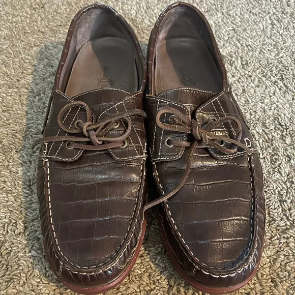 Brown Leather Boat Shoes with Textured Finish
