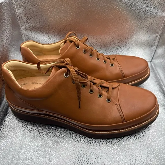 Brown Leather Oxford Shoes with Minimalist Design