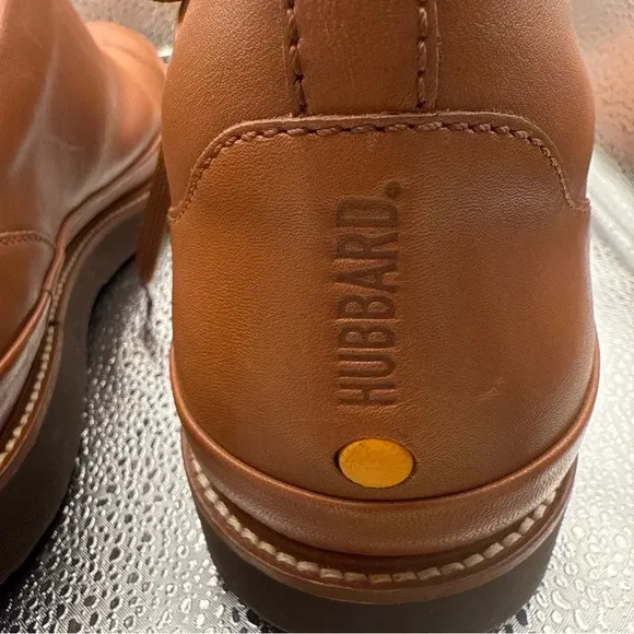 Brown Leather Oxford Shoes with Minimalist Design