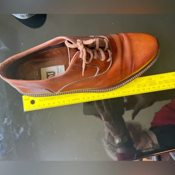 Bruno Magli Raniero Vintage Oxford Dress Shoes Timeless Style rare Waterproof 8M