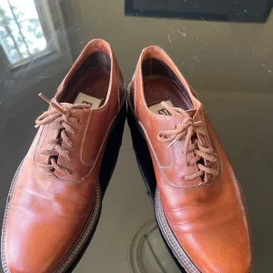 Bruno Magli Raniero Vintage Oxford Dress Shoes Timeless Style rare Waterproof 8M