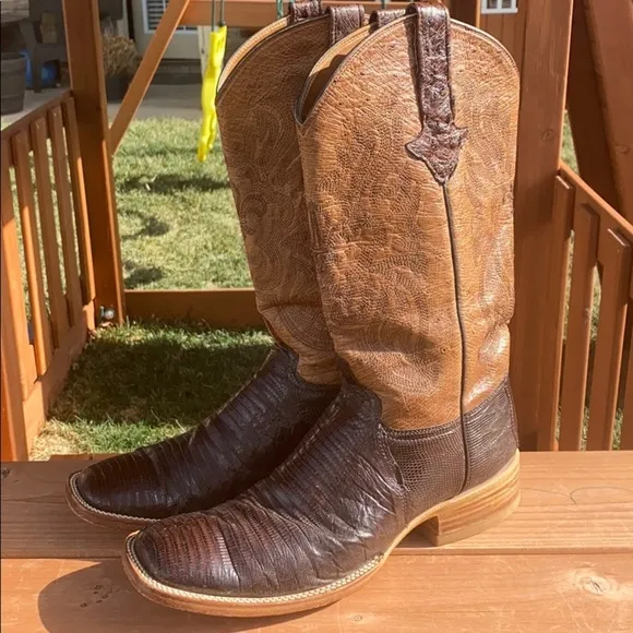 Bundle of Men’s Boots and Belt