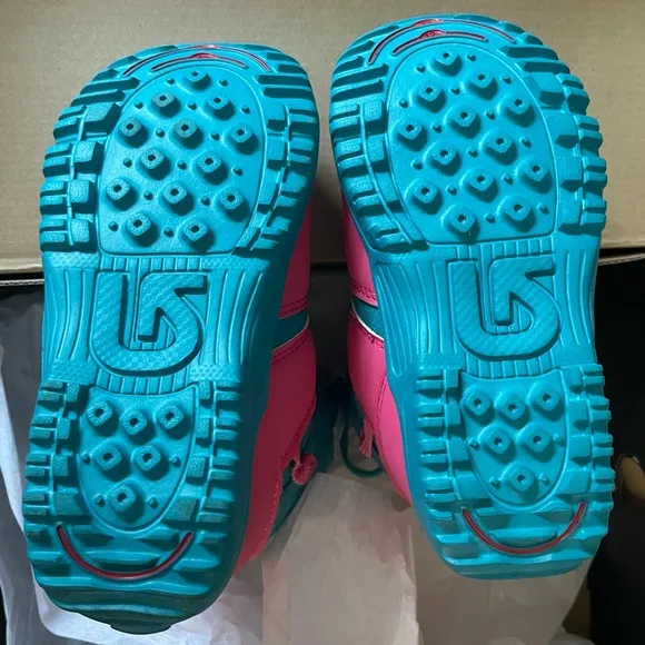 Burton kids snow boots- Brand new.