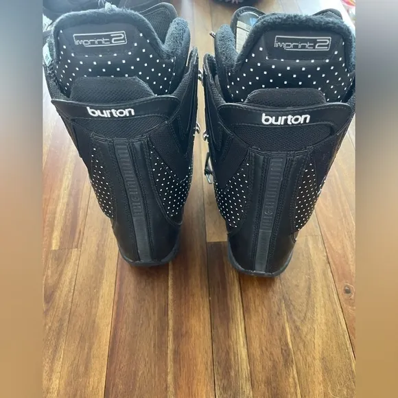 Burton Lodi snowboarding boots polka dot black and white