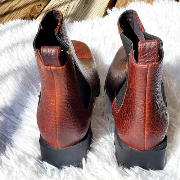 Camper Womens Brown Leather Ankle Chelsea Boots NWOT size 5-5.5