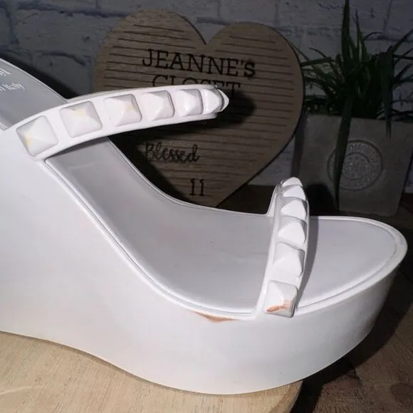 Carmen Sol Tonino mid wedge jelly Rubber Studded Accents SandalsWomen's Size 7