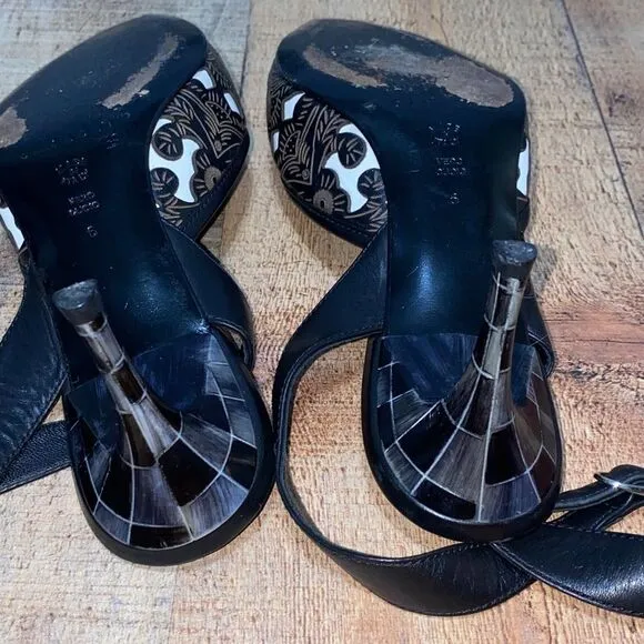 Casadei womens pointed toe heels with ankle straps Leather Italy size 6