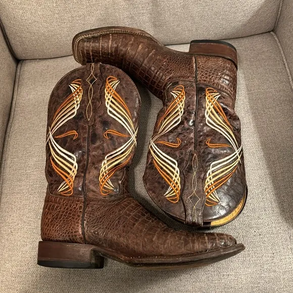 Cavender's Men's Cognac Hornback Caiman Print Square Toe Cowboy Boots Men’s 8.5