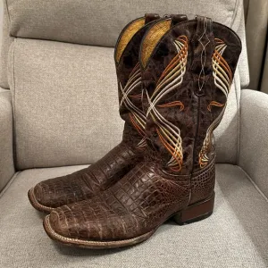 Cavender's Men's Cognac Hornback Caiman Print Square Toe Cowboy Boots Men’s 8.5