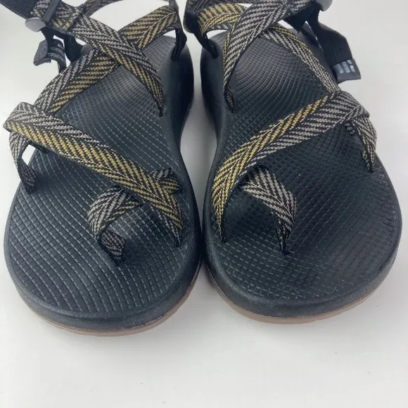 Chaco Sandals Mens 10 Z2 brown black Jacquard hiking shoes JCH108395toe loop