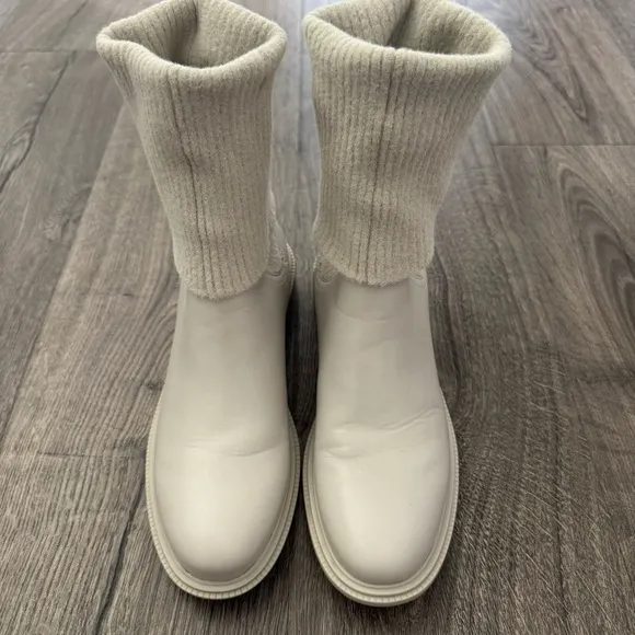 CHARLES &amp; KEITH Cream Ivory LEATHER FABRIC BLOCK HEEL MOTO BOOTS Size 37 Women