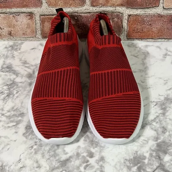 Charleston Shoe Co. ROUX Fashion Sneakers Womens 10 Red Knit Fabric Slip On